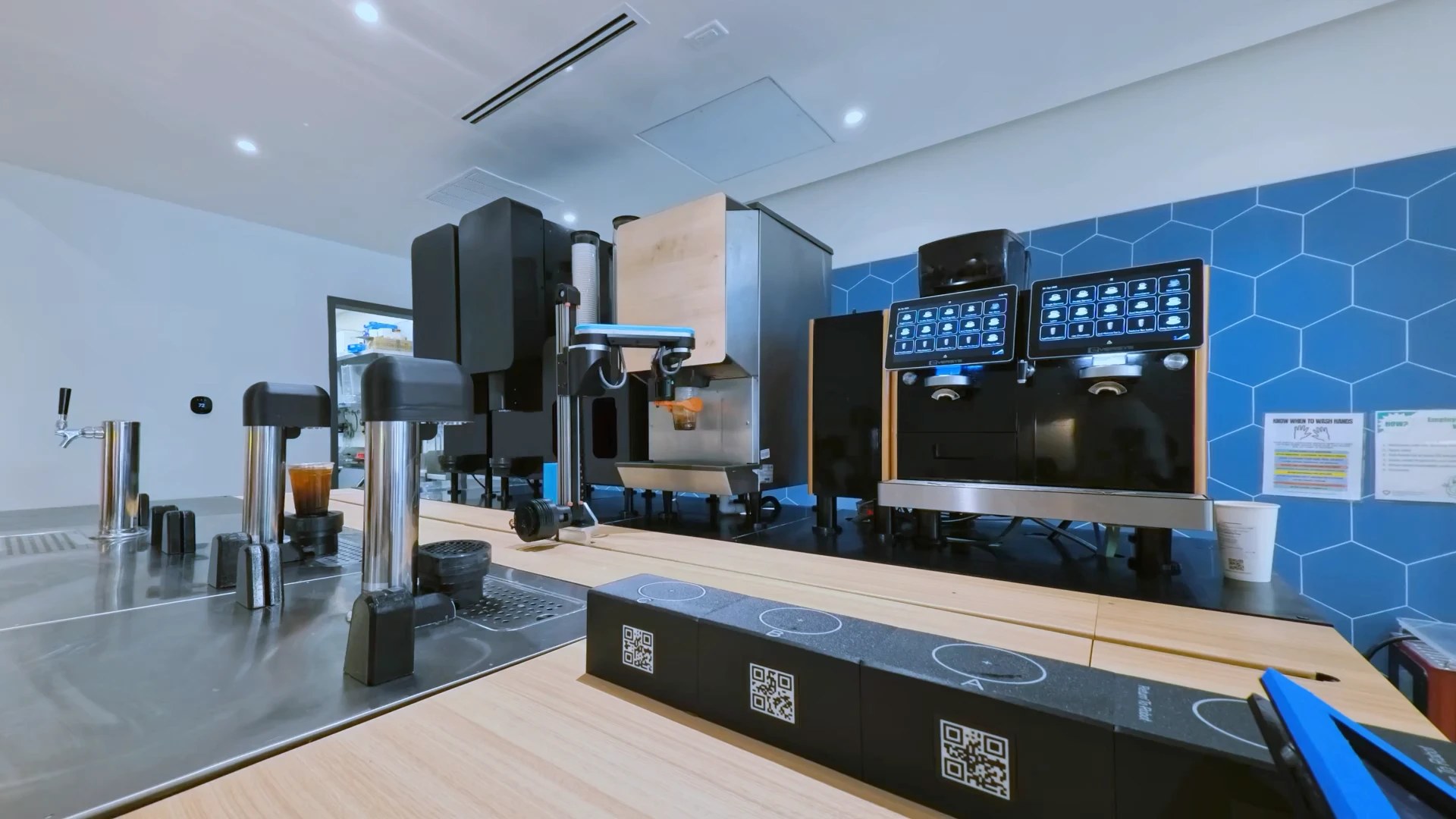 Future Max — enterprise-flagship multi-station platform